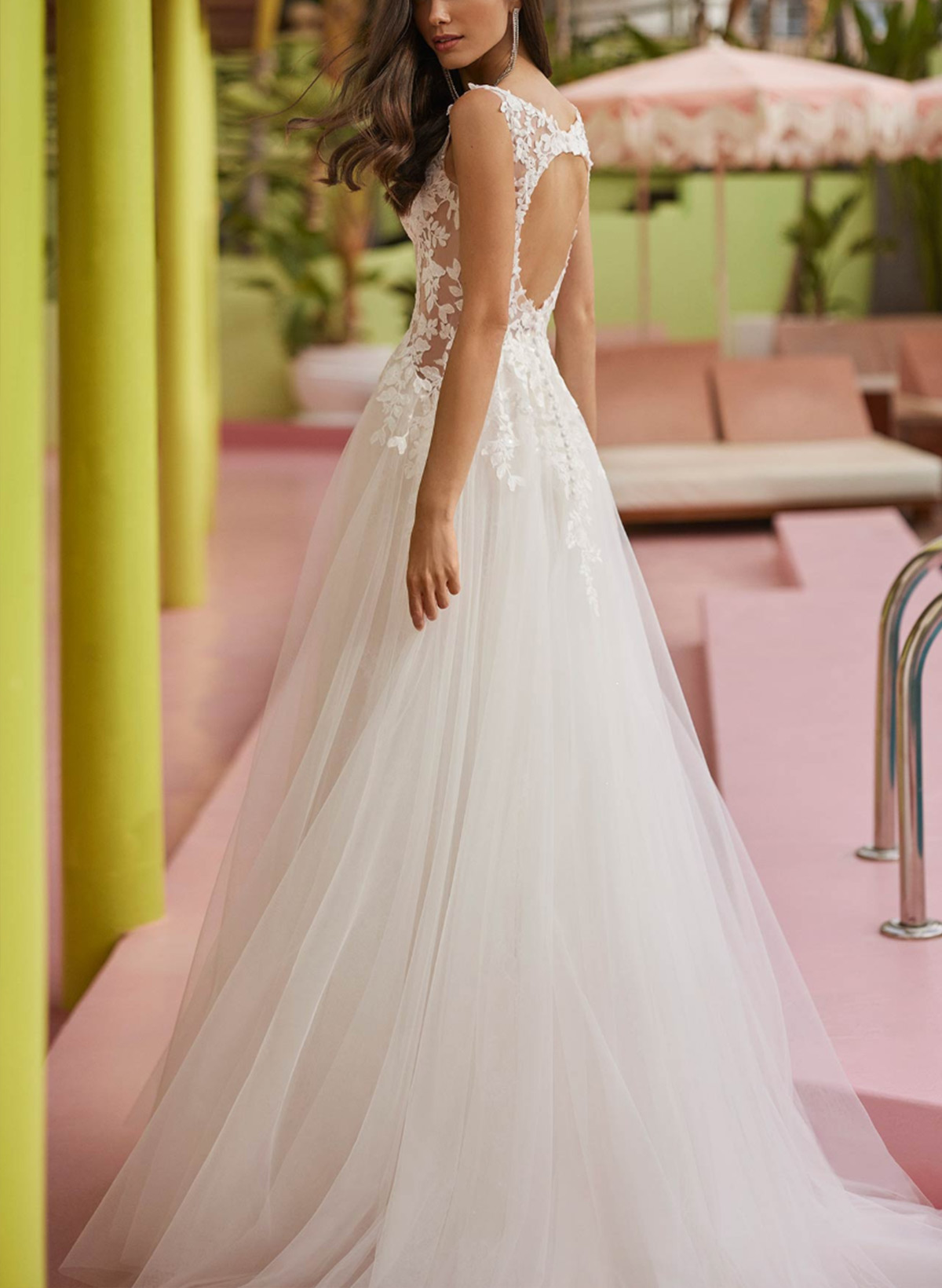 A-Line Square Neckline Detachable Sleeves Sweep Train Chiffon/Tulle Wedding Dresses With Appliques Lace/Back Hole