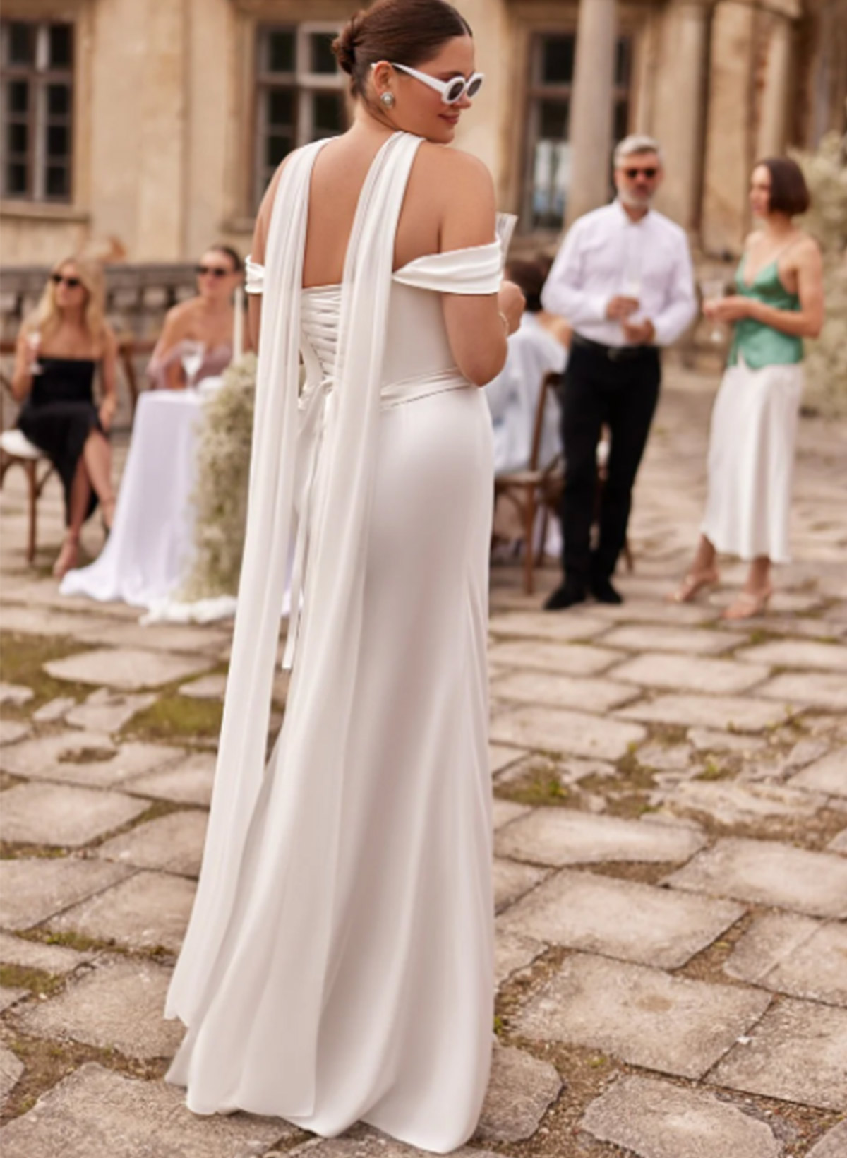 Sheath/Column Off-The-Shoulder Sleeveless Floor-Length Wedding Dresses With High Split