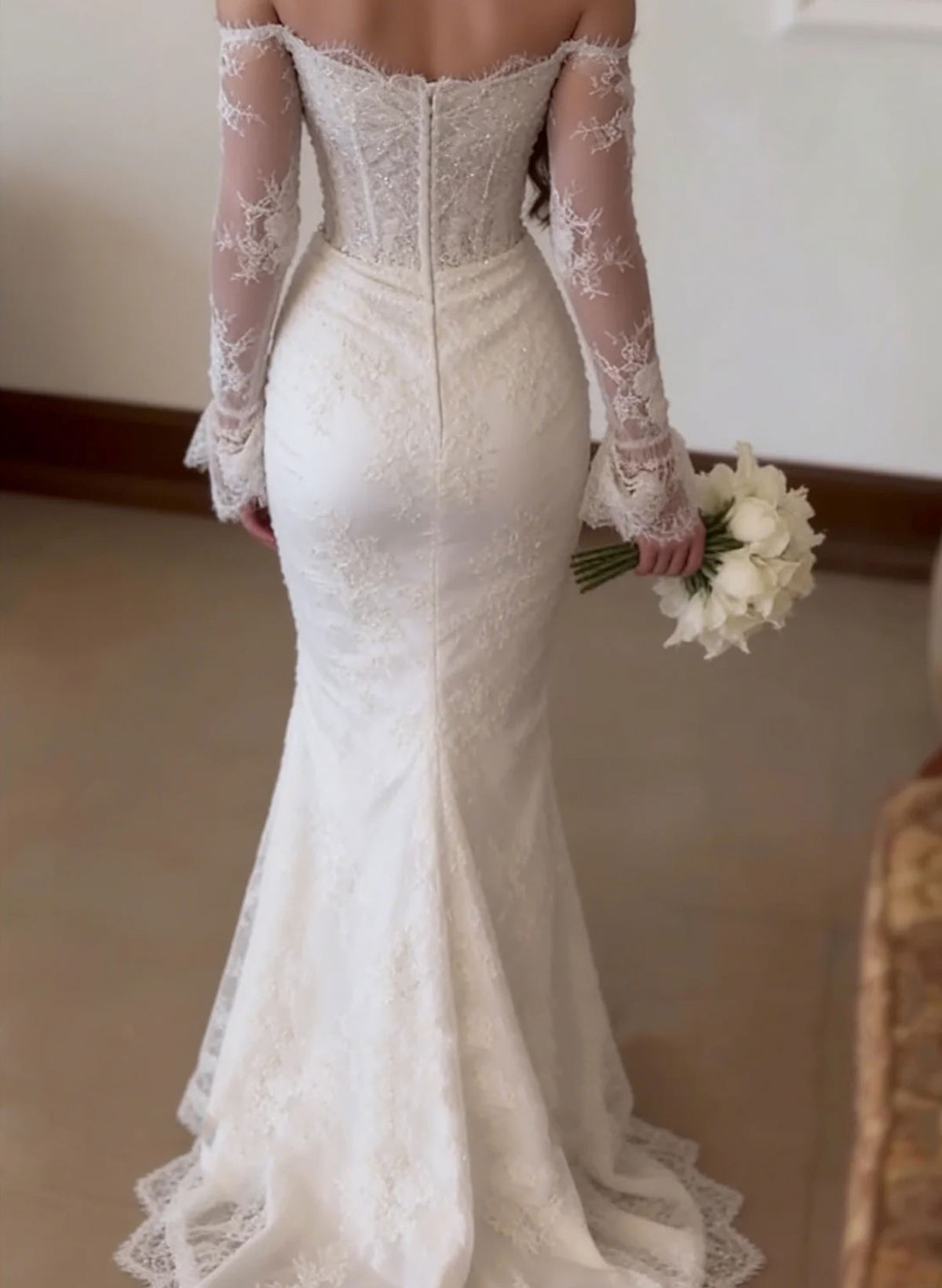 Trumpet Mermaid Off-The-Shoulder Long Sleeves Sweep Train Lace Tulle Elastic Satin Wedding Dresses With Beading Flower