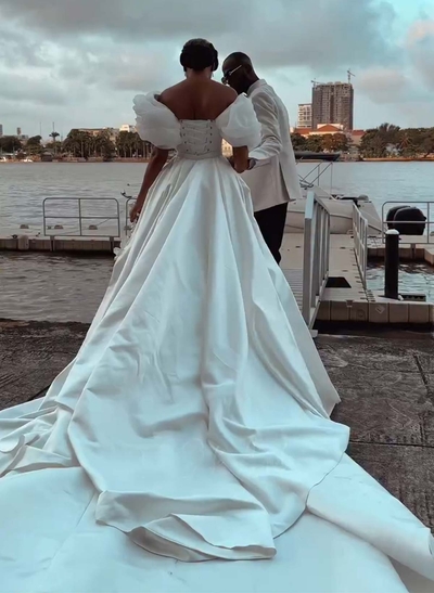 Trumpet/Mermaid Off-The-Shoulder Chapel Train Matte Satin Wedding Dresses With Bubble Hem