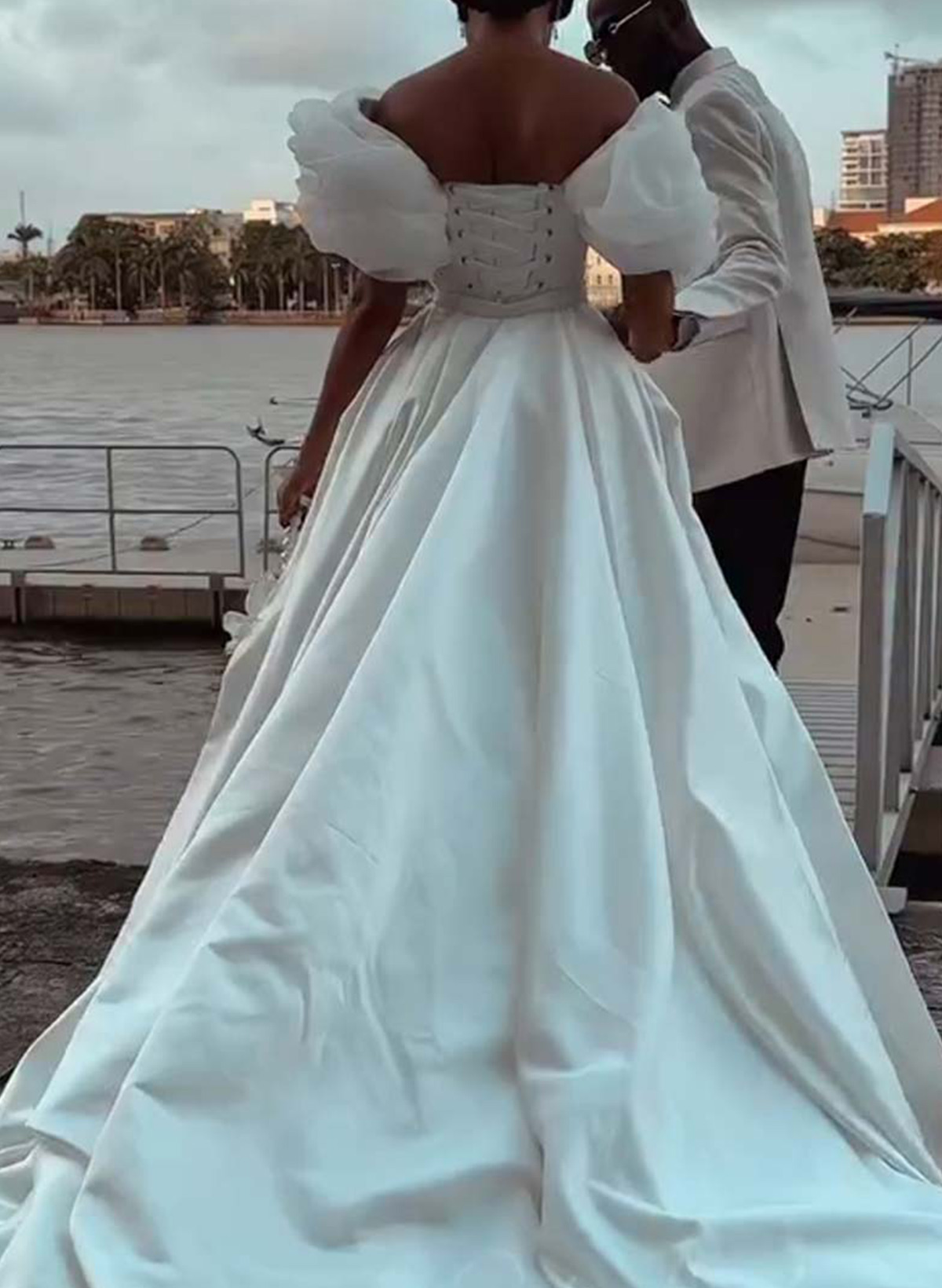 Trumpet/Mermaid Off-The-Shoulder Chapel Train Matte Satin Wedding Dresses With Bubble Hem