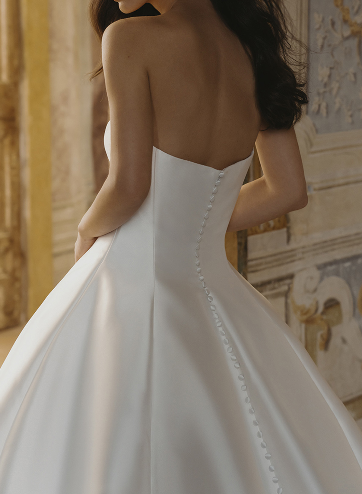 Long Sleeves/Detachable Sleeves Ball-Gown Strapless/Illusion Neck Royal Lace/Twill Satin Wedding Dresses