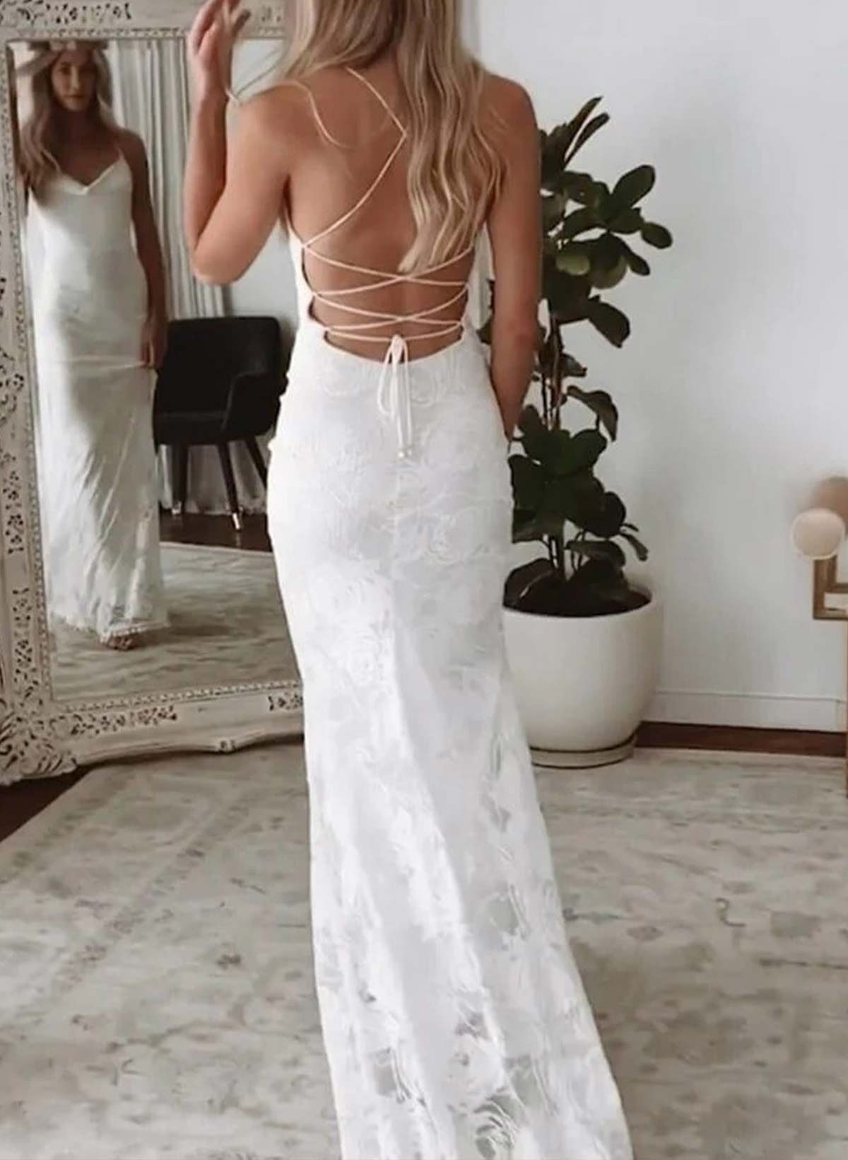 Trumpet/Mermaid Cowl Neck Sleeveless Sweep Train Lace/Elastic Satin Wedding Dresses With Flower(s)