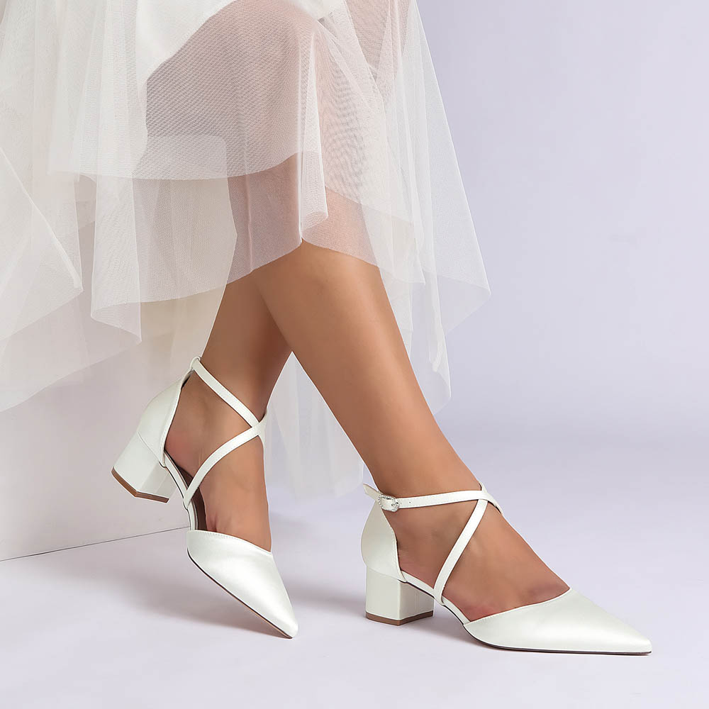 Low Heel Silk Like Satin Point Toe Wedding Shoes