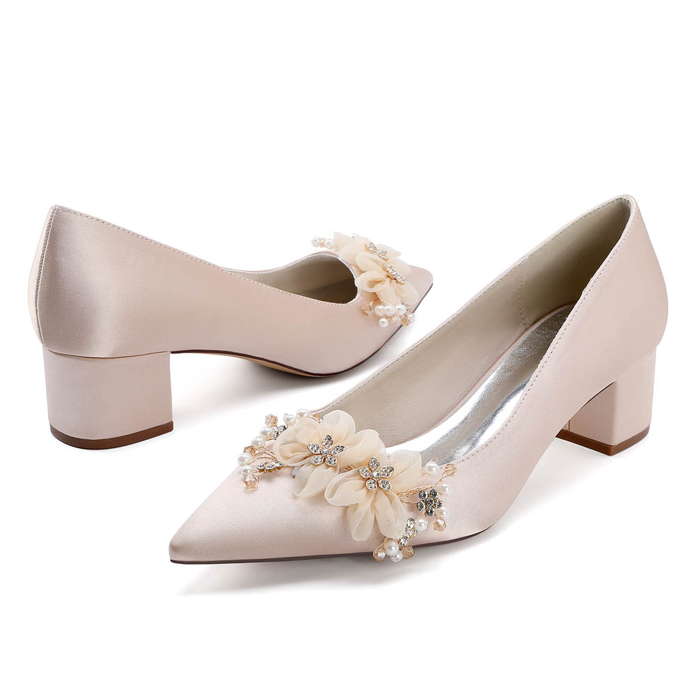 Low Heel Silk Like Satin Point Toe Wedding Shoes With Rhinestone/Imitation Pearl/Flower