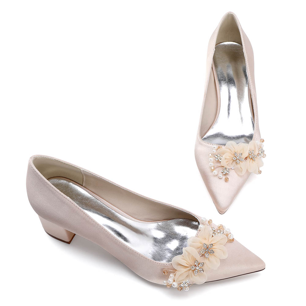 Low Heel Silk Like Satin Point Toe Wedding Shoes With Rhinestone/Imitation Pearl/Flower