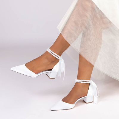Low Heel Silk Like Satin Point Toe Wedding Shoes With Imitation Pearl