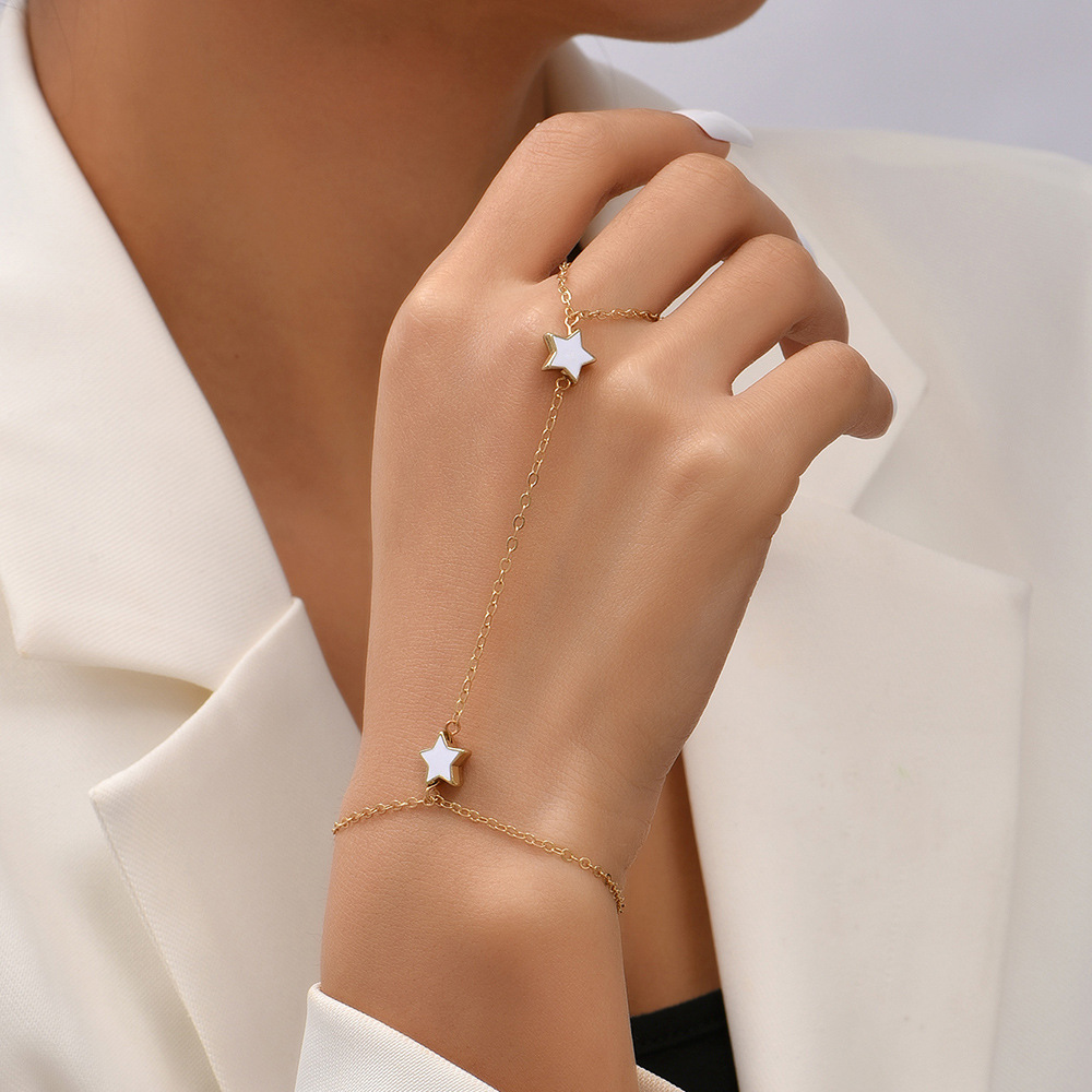 Simple Star Finger Bracelet