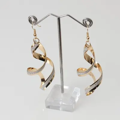 Exaggerated Frosted Crossover Earrings