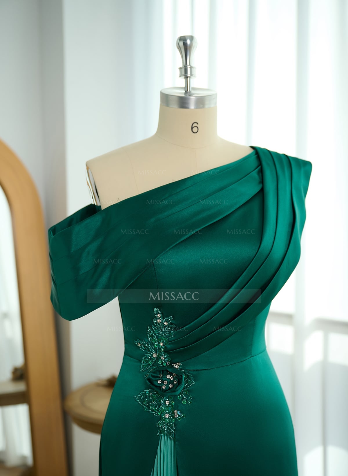 Elegant Asymmetrical Neckline Pleated Sweep Train Satin/Chiffon Evening Dresses