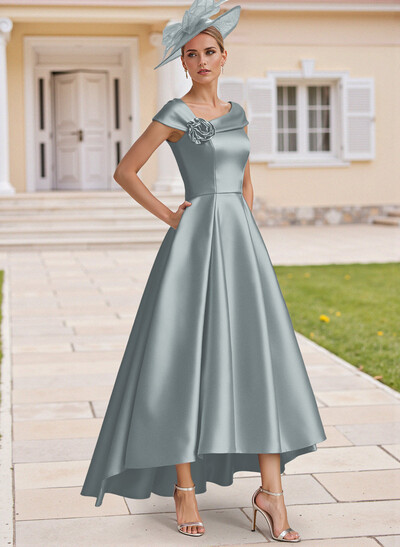 Classic A-Line Sleeveless Asymmetrical Satin Mother Of The Bride Dresses With Flower