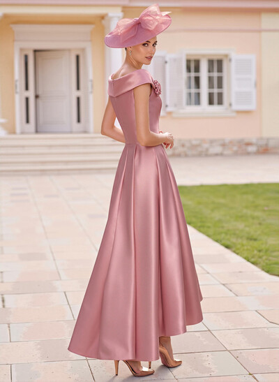 Classic A-Line Sleeveless Asymmetrical Satin Mother Of The Bride Dresses With Flower