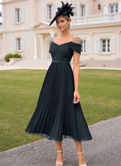 Elegant A-Line V-Neck Chiffon Mother Of The Bride Dresses With Pleated