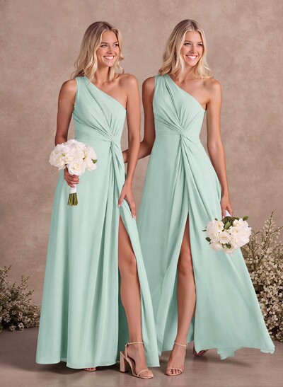 Modest One-Shoulder Sleeveless Chiffon Bridesmaid Dresses With Twisted Knot