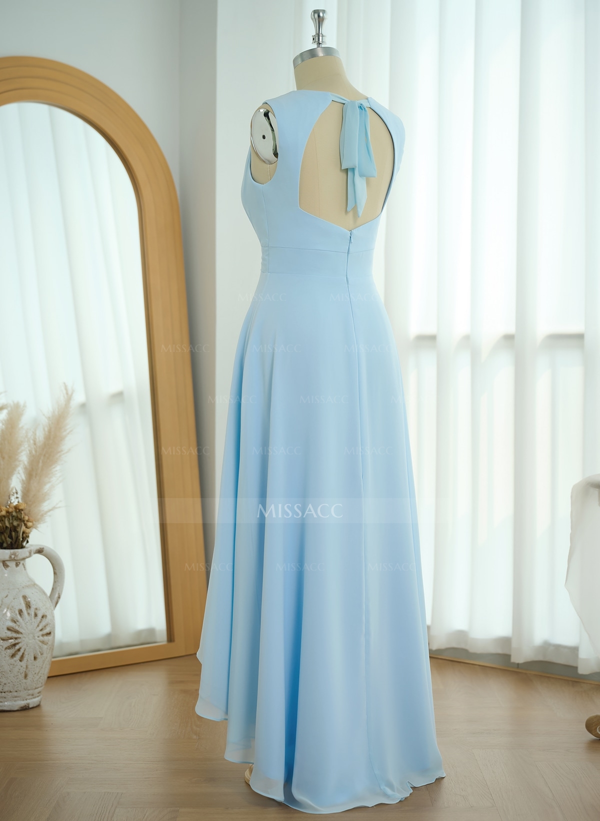 Scoop Neck A-Line Asymmetrical Length Chiffon Bridesmaid Dresses With Bow(s)