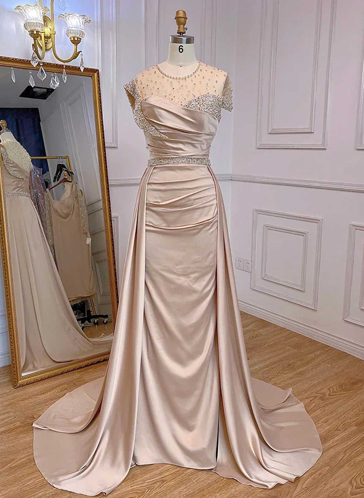 Luxury Scoop Neck Sleeveless Sweep Train Acetate Satin Evening Dresses With Rhinestone