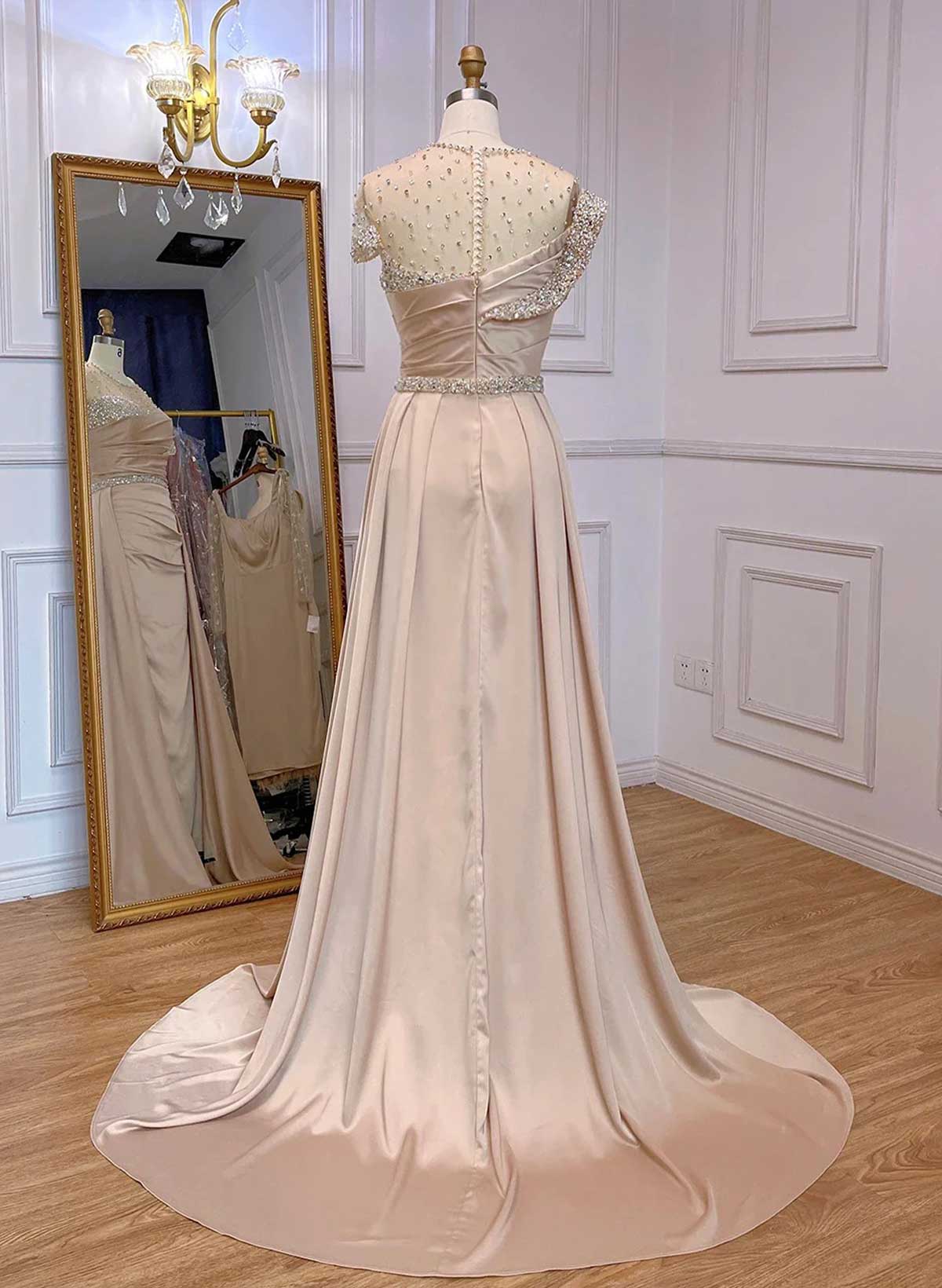 Luxury Scoop Neck Sleeveless Sweep Train Acetate Satin Evening Dresses With Rhinestone