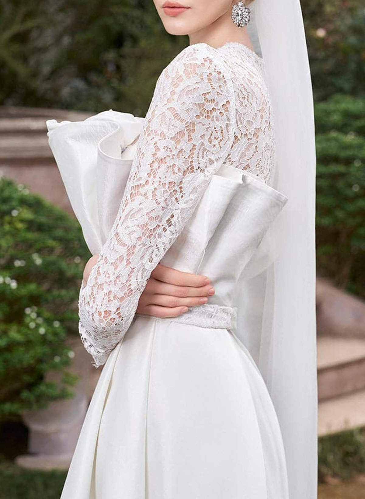 Dreamy Scoop Neck Lace Long Sleeves A-Line Asymmetrical Satin Wedding Dresses