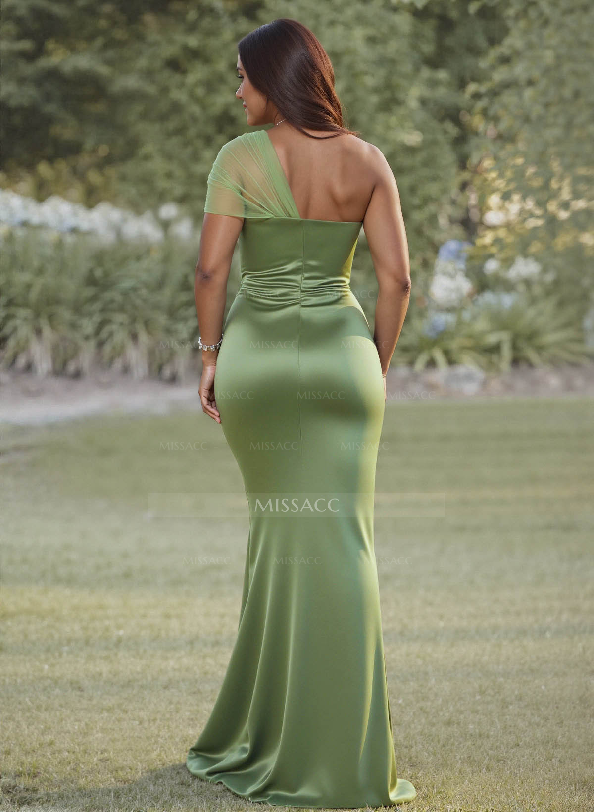 Simple Trumpet/Mermaid Sweetheart Floor-Length Satin Bridesmaid Dresses With Beading