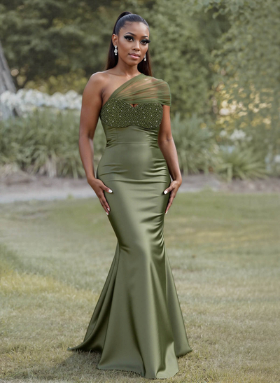 Simple Trumpet/Mermaid Sweetheart Floor-Length Charmeuse Bridesmaid Dresses With Beading