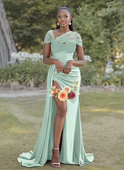 Sheath/Column Sweetheart Sweep Train Satin Bridesmaid Dresses With Beading/High Split