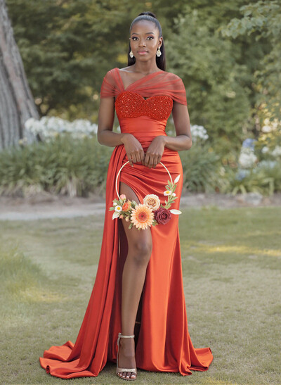 Sheath/Column Sweetheart Sweep Train Stretch Satin Bridesmaid Dresses With Beading/High Split