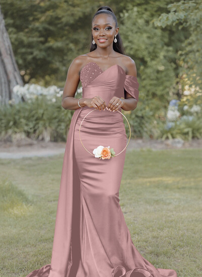 Elegant Trumpet/Mermaid Sweetheart Sweep Train Satin Bridesmaid Dresses With Beading/Sweeping Side Drape