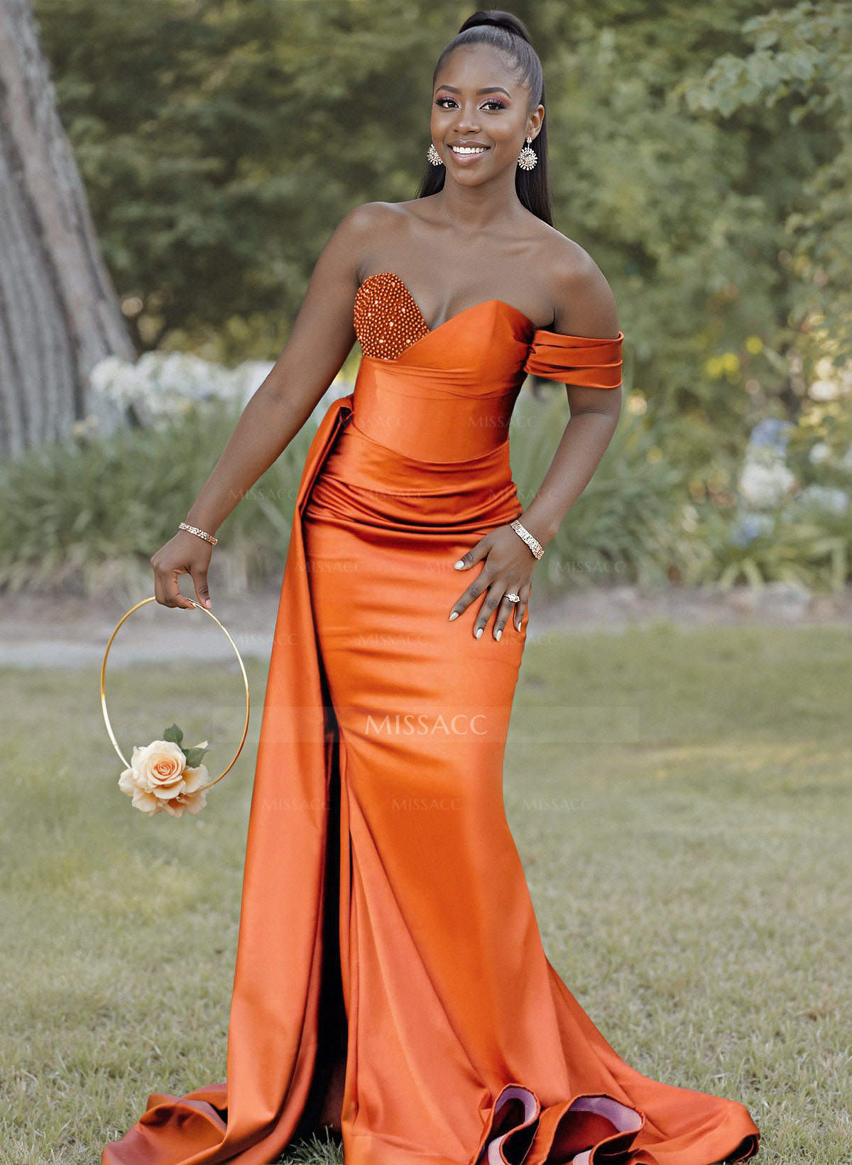 Elegant Trumpet/Mermaid Sweetheart Sweep Train Satin Bridesmaid Dresses With Beading/Sweeping Side Drape