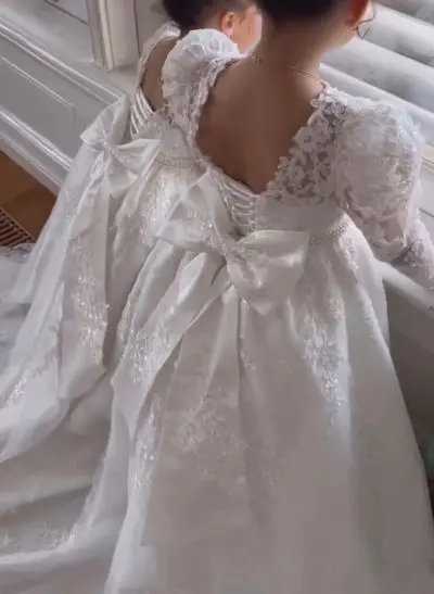 Dreamy Scoop Neck Long Sleeves A-Line Bow(s) Satin/Lace Flower Girl Dresses