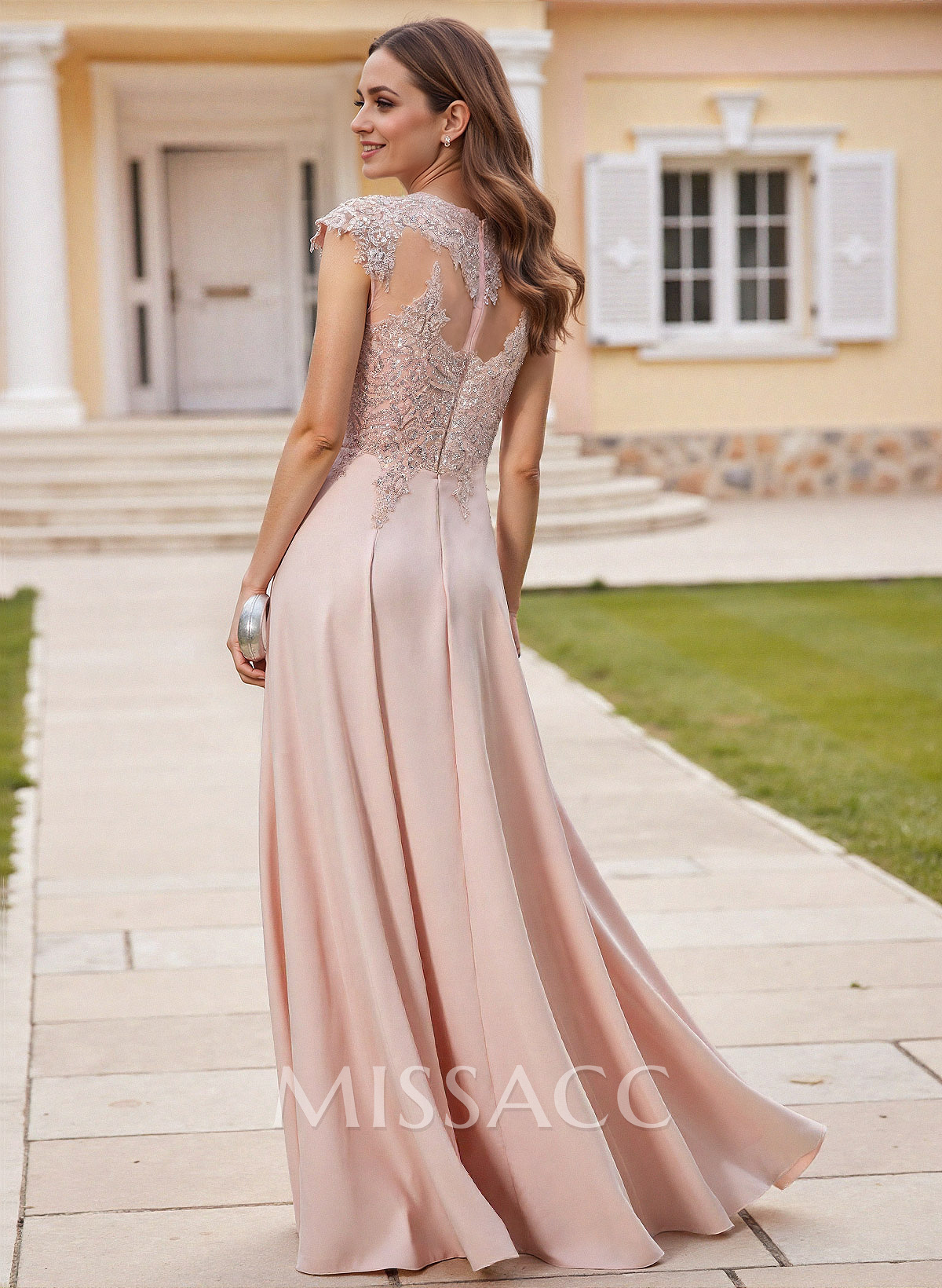 Elegant Sheath/Column Scoop Neck Floor-Length Lace/Chiffon Mother Of The Bride Dresses With Appliques Lace