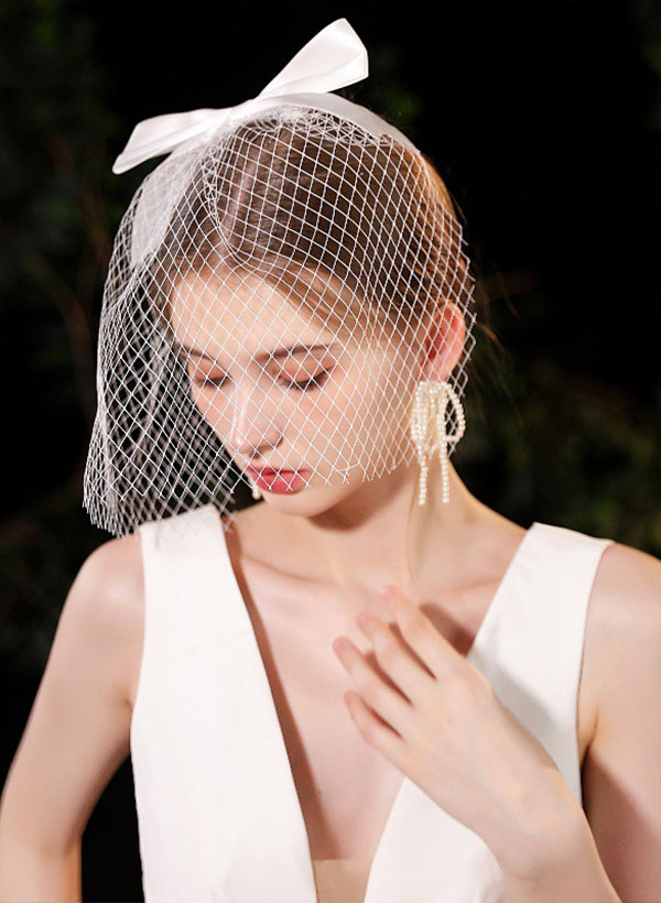Bow Lattice Covered Bridal Birdcage Veil