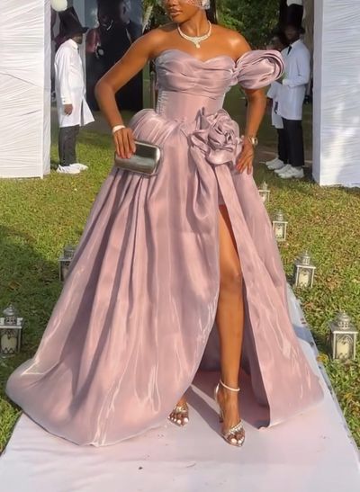 Sweet & Flow Off-The-Shoulder Liquid Satin Bridesmaid Dresses With Flower/High Split