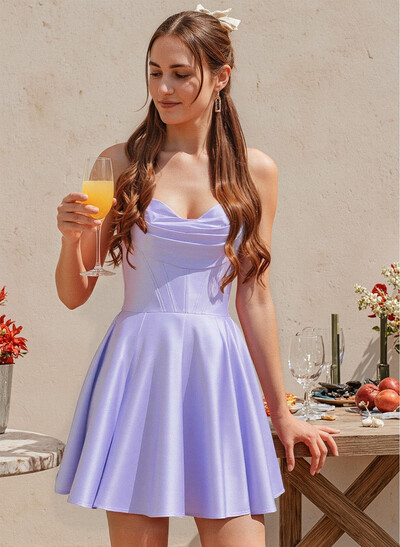 Simple Sweetheart Corset A-Line Short/Mini Matte Satin Homecoming Dresses