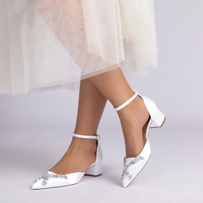 Elegant Ankle Strap Heel Point Toe Wedding Shoes With Rhinestone