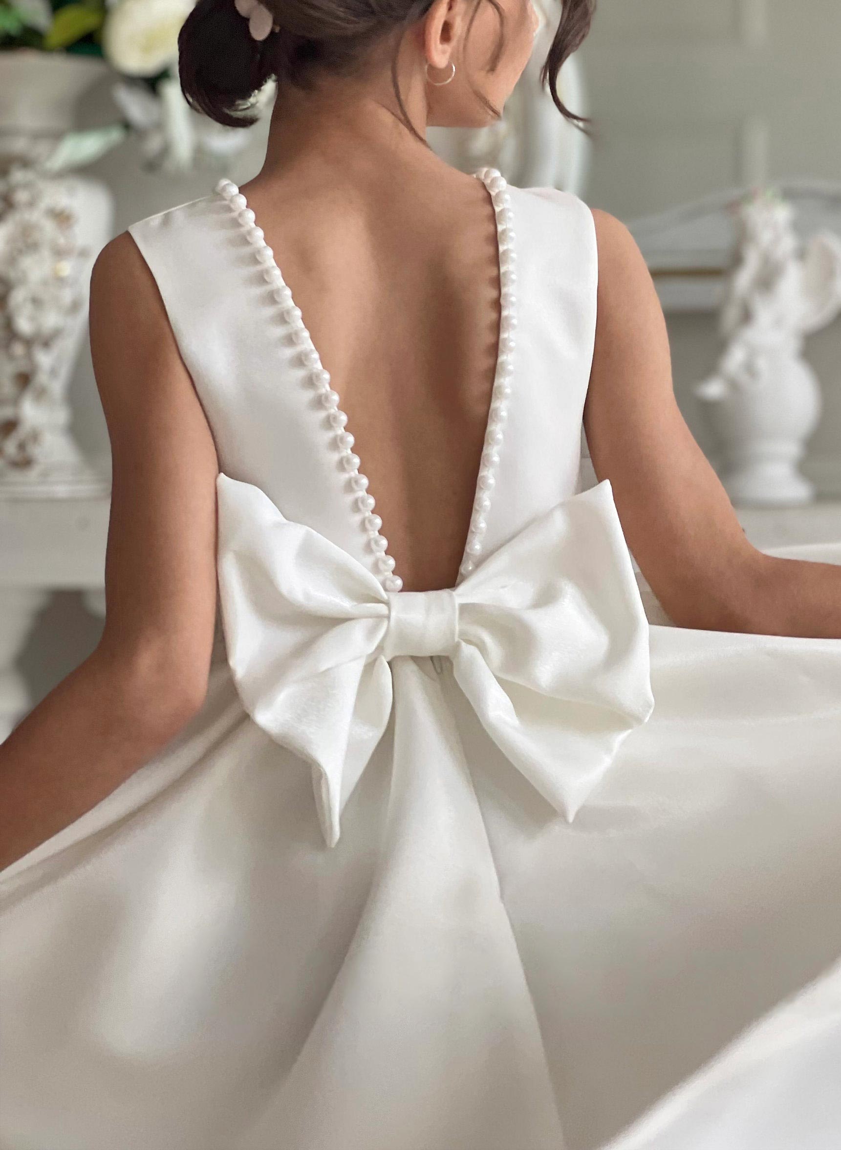 Beading Scoop Neck Sleeveless A-Line Sweep Train Satin Flower Girl Dresses