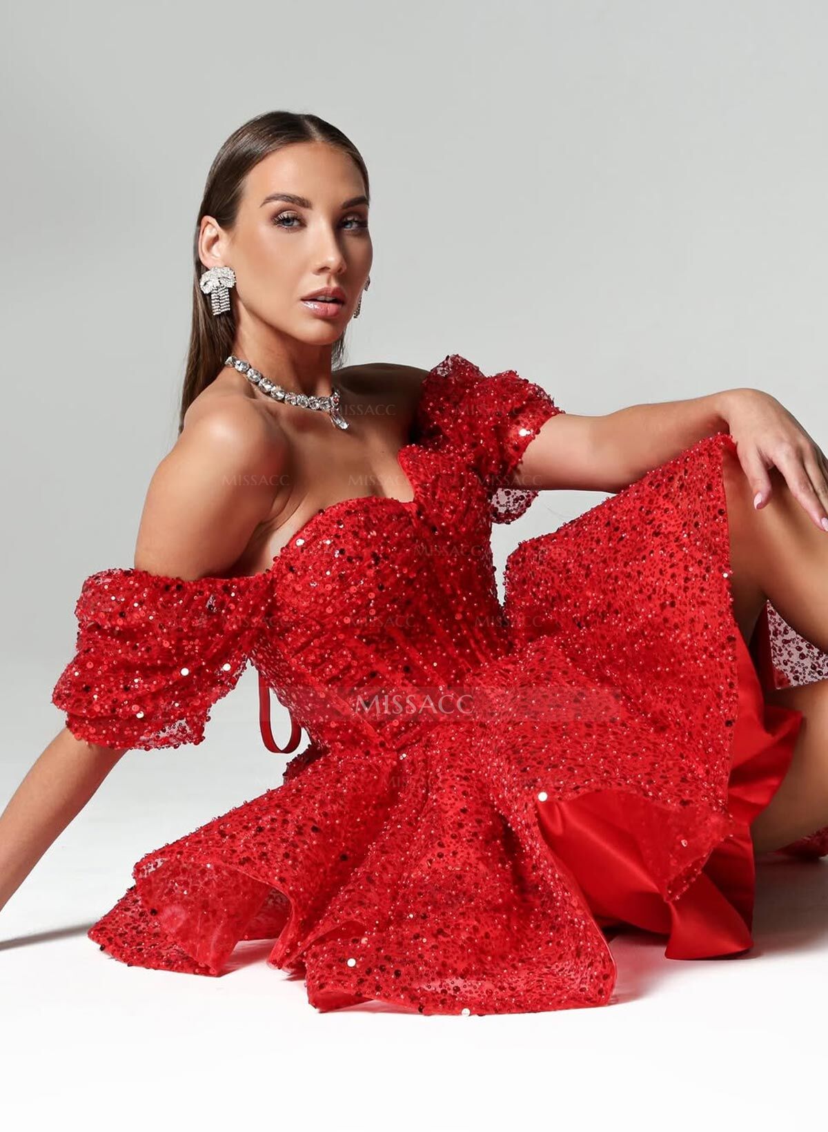 Sparkle Sweetheart Off-The-Shoulder A-Line Tiered Short/Mini Sequined Homecoming Dresses