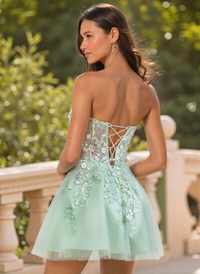 Elegant A-Line Strapless Short/Mini Satin/Lace Homecoming Dresses With Sequins