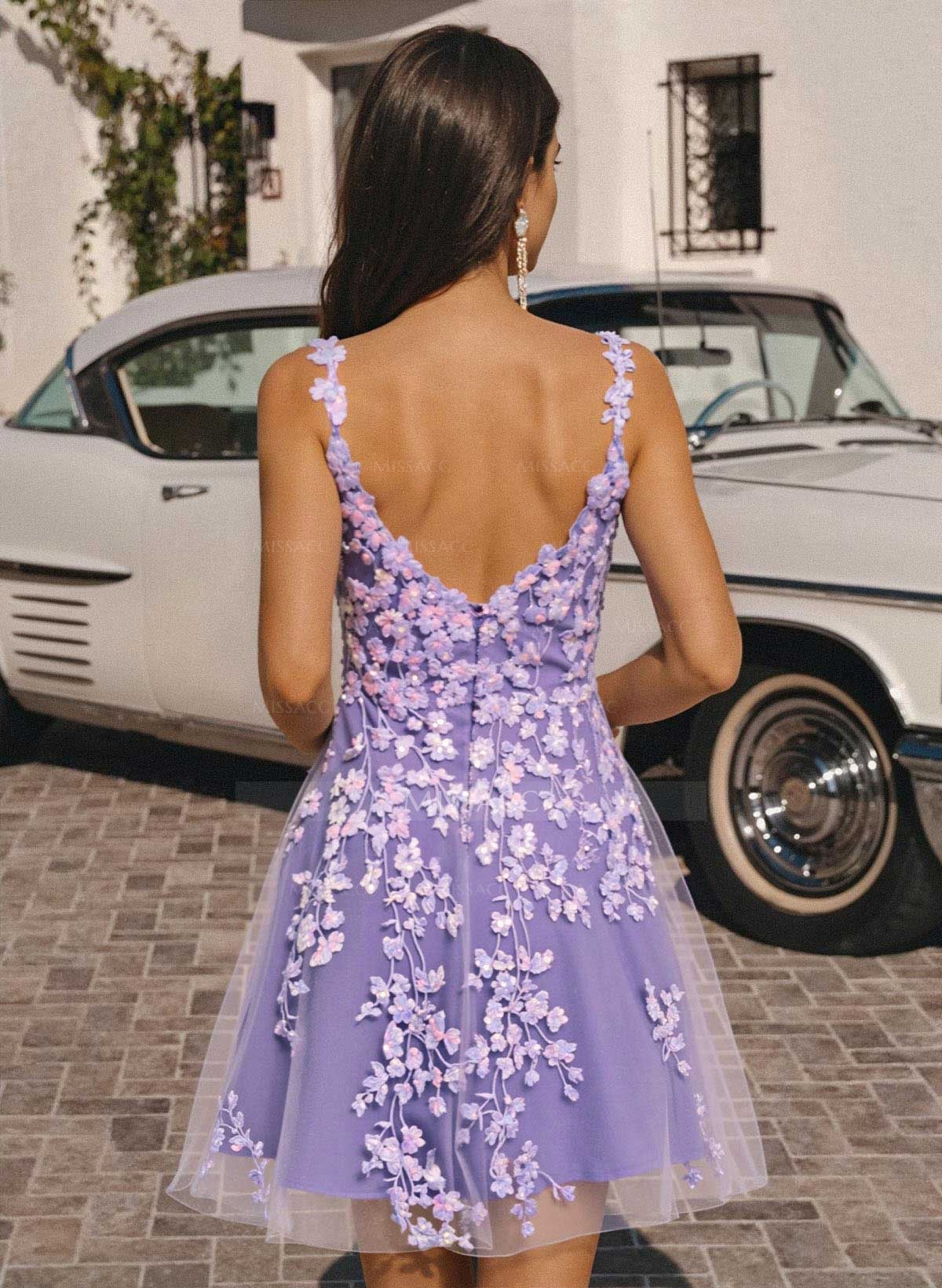 A-Line Square Neckline Sleeveless Short/Mini Satin/Lace Homecoming Dresses With Sequins/Appliques Lace