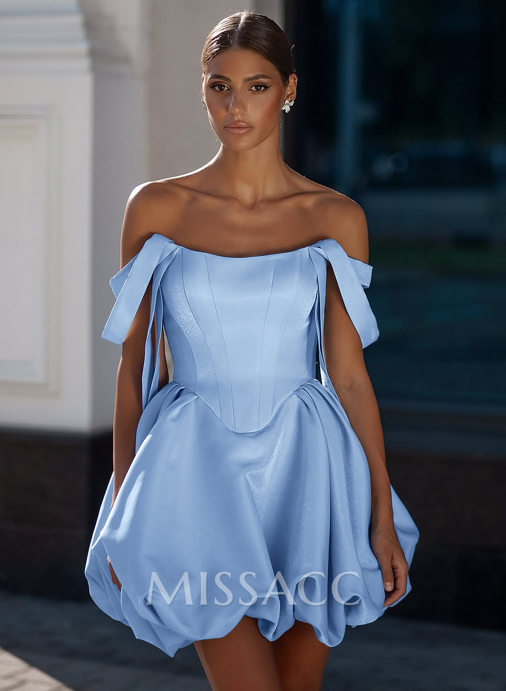 Elegant Off-The-Shoulder Sleeveless A-Line Short/Mini Matte Satin Homecoming Dresses