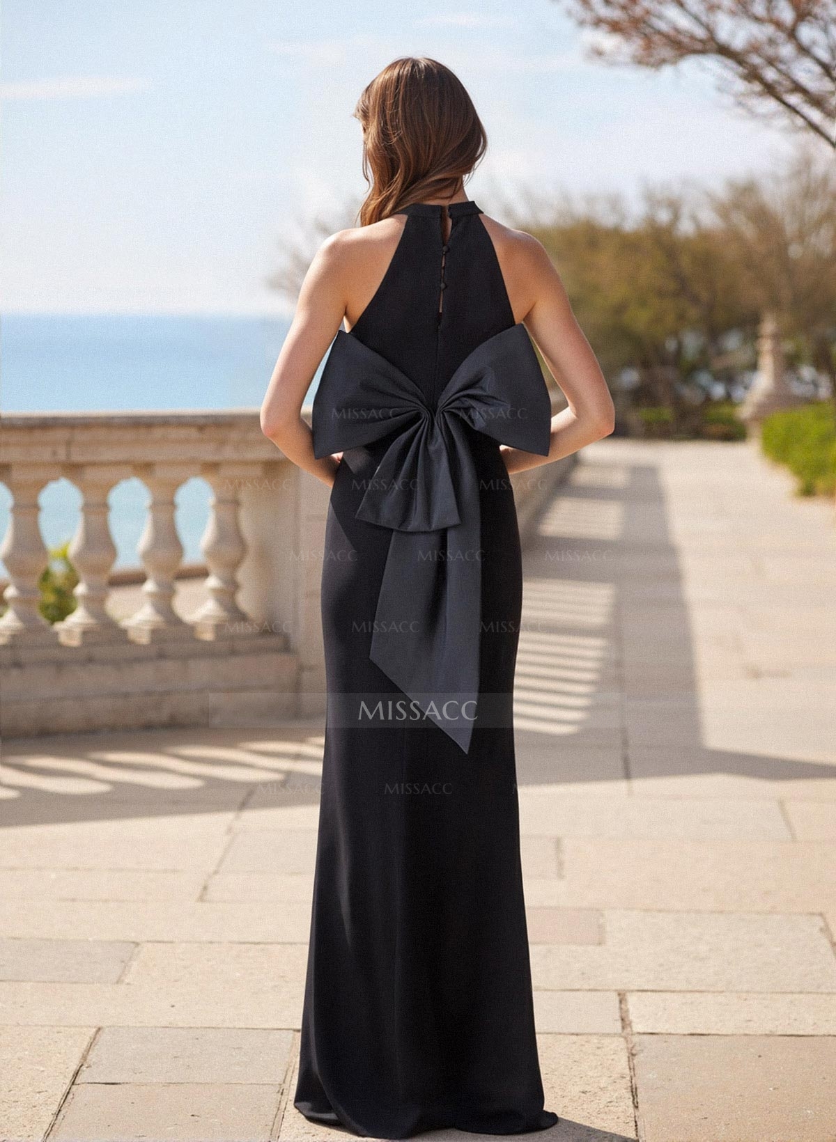 Sleeveless Elegant Halter Floor-Length Satin/Crepe Satin Mother Of The Bride Dresses With Bow(s)