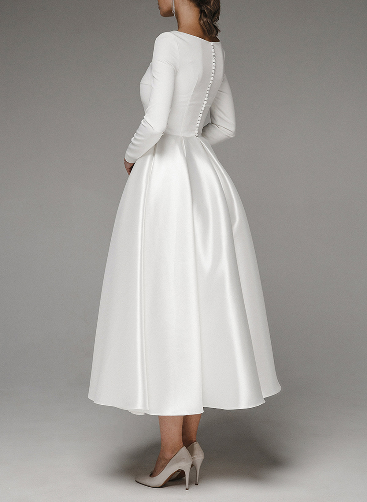Elegant Scoop Neck Long Sleeves A-Line Tea-Length Matte Satin Wedding Dresses