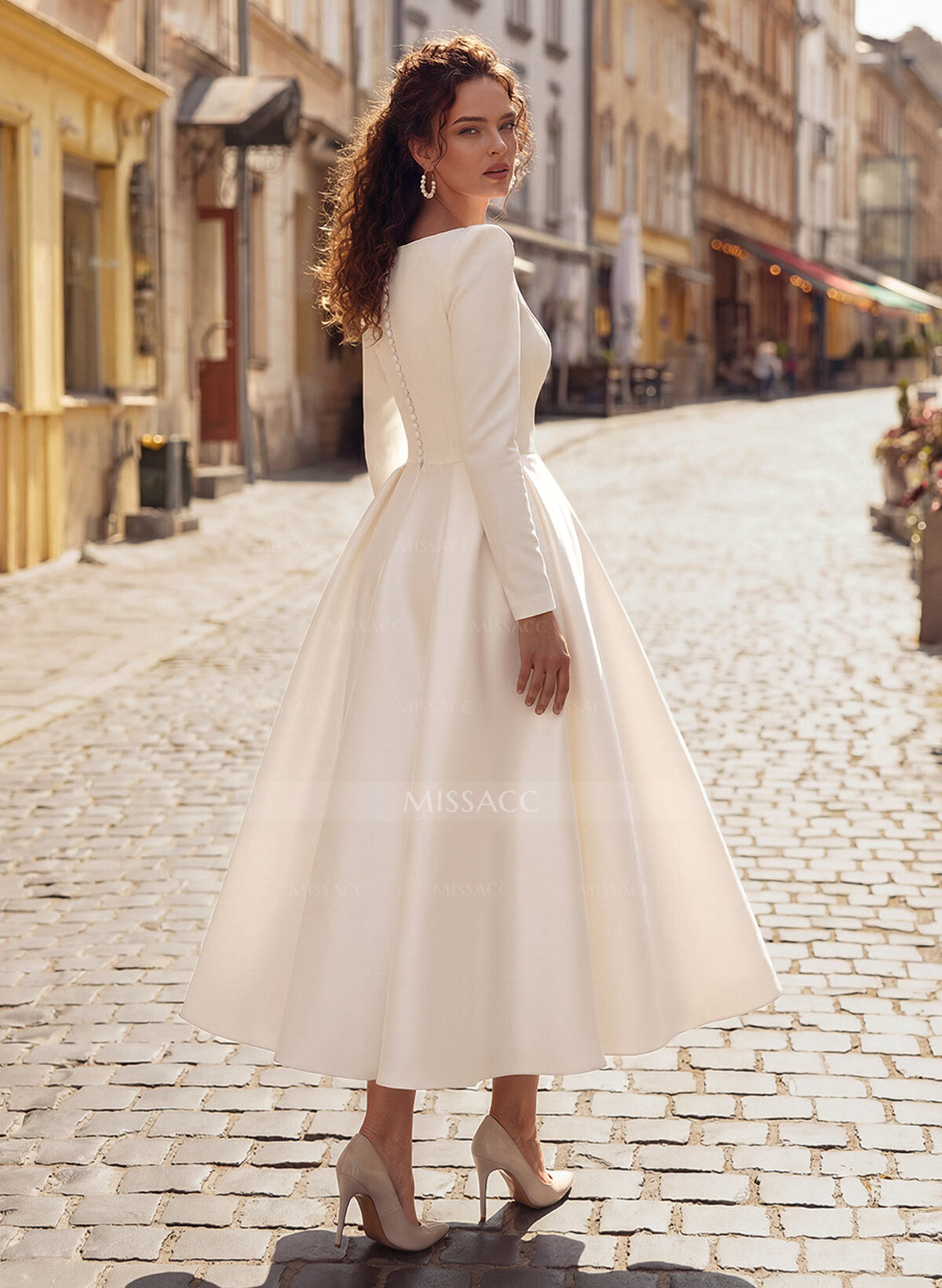 Elegant Scoop Neck Long Sleeves A-Line Tea-Length Matte Satin Wedding Dresses
