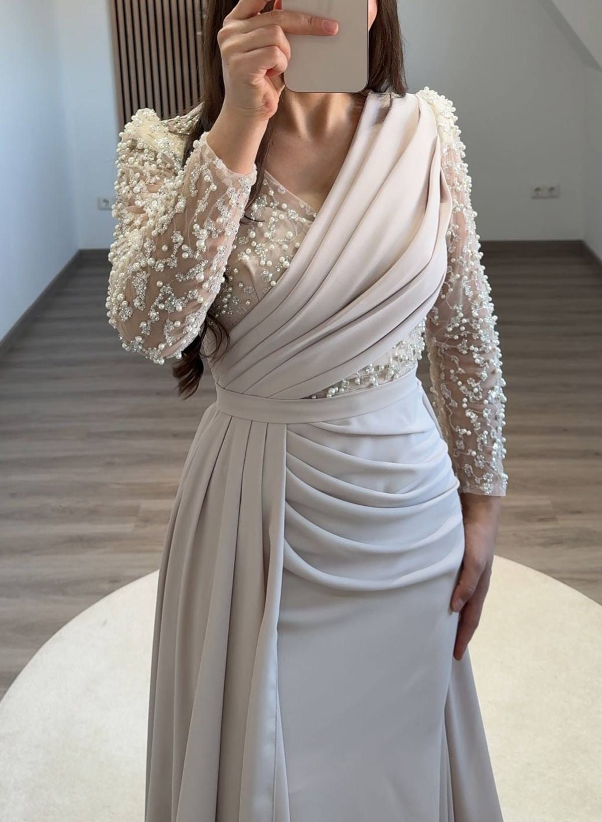 Sheath/Column Asymmetrical Long Sleeves Detachable Elastic Satin Evening Dresses With Sequins