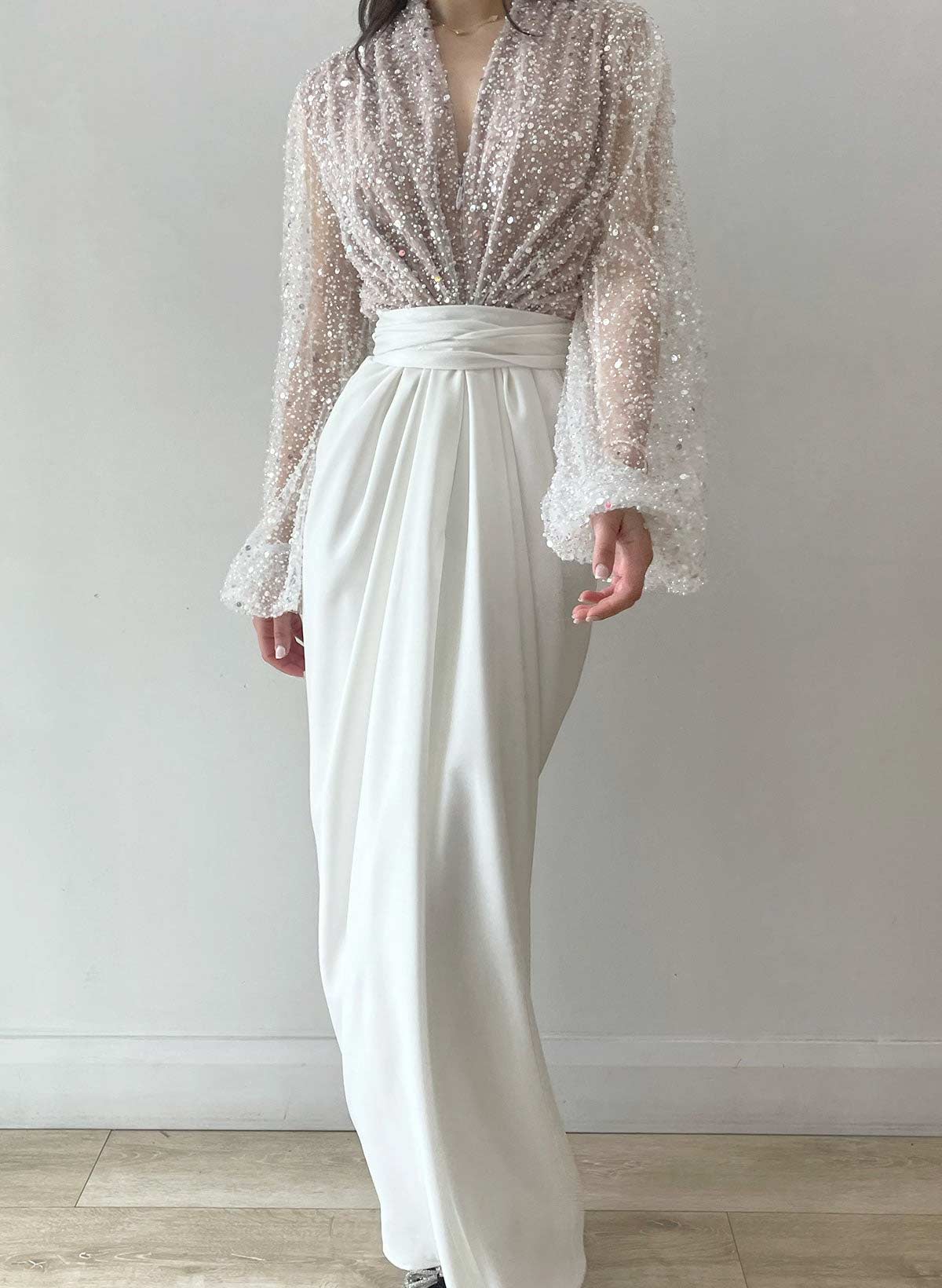Elegant V-Neck Long Sleeves Floor-Length Sequined Evening Dresses