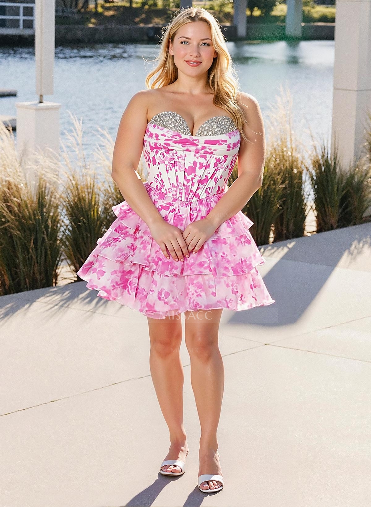 Sequins Sweetheart Sleeveless Tiered A-Line Short/Mini Chiffon Homecoming Dresses