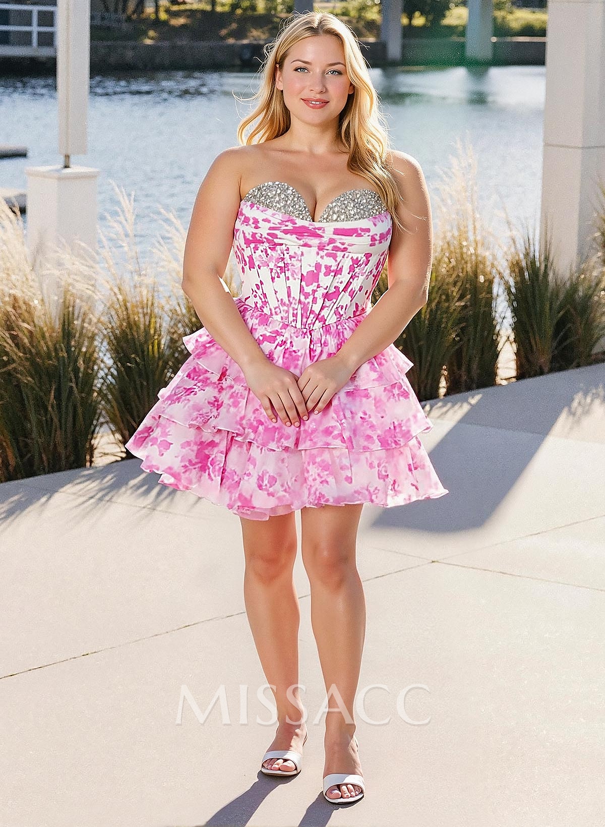 Sequins Sweetheart Sleeveless Tiered A-Line Short/Mini Chiffon Homecoming Dresses