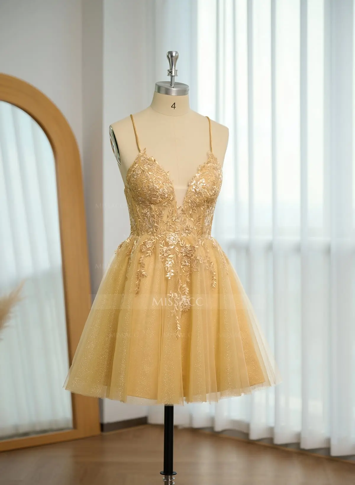 Missacc Gold Homecoming Dresses Flower(s) Lace Sweetheart Criss Cross Back A-Line Short/Mini Tulle Homecoming Dresses