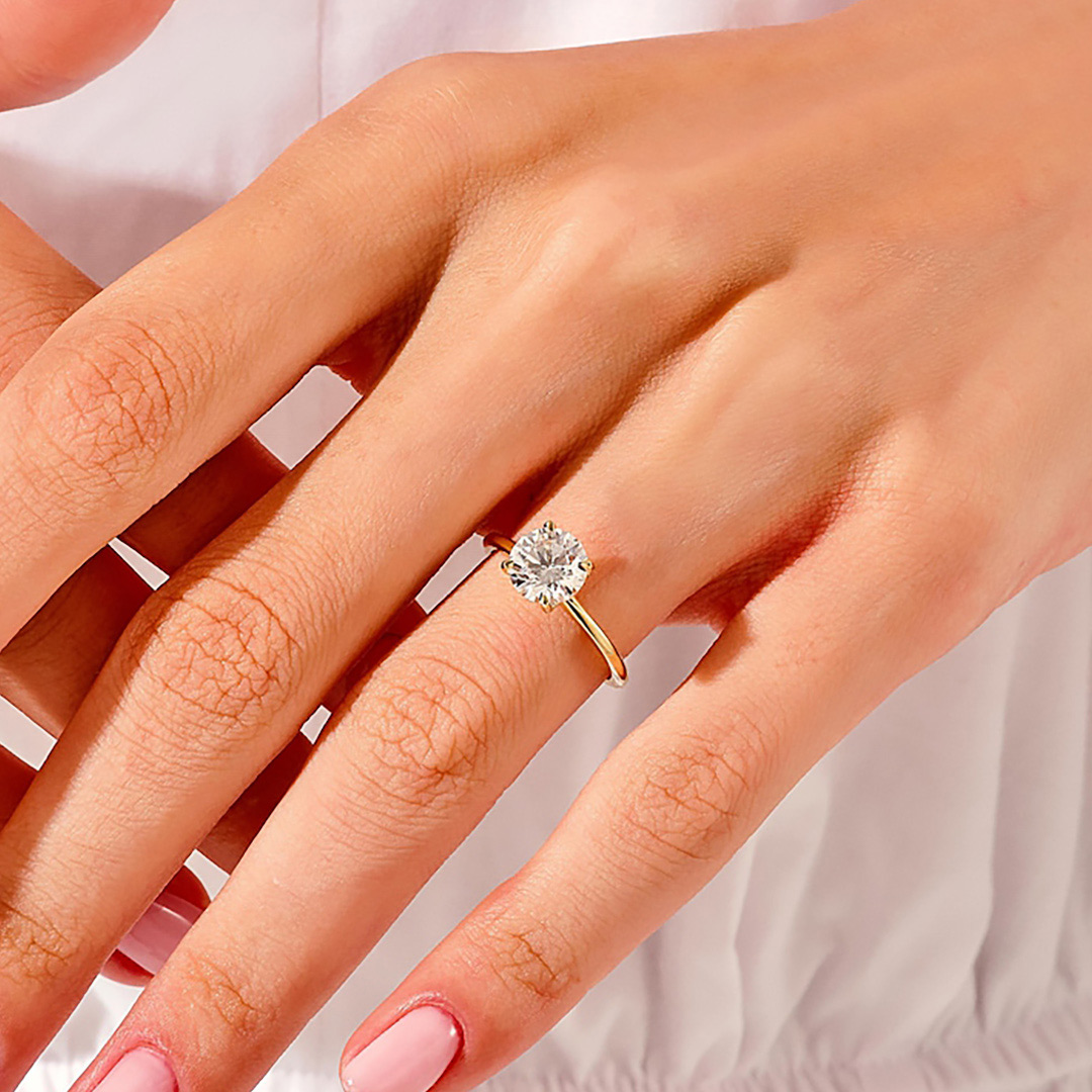 2CT Round Cut Moissanite Engagement Ring In Sterling Silver