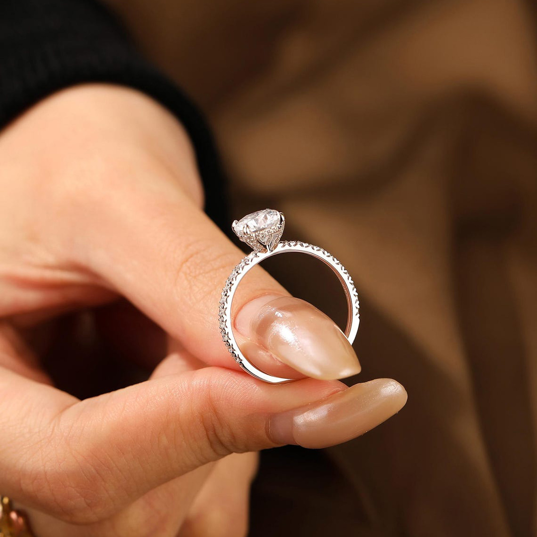 2CT Round Cut Moissanite Engagement Ring In Sterling Silver