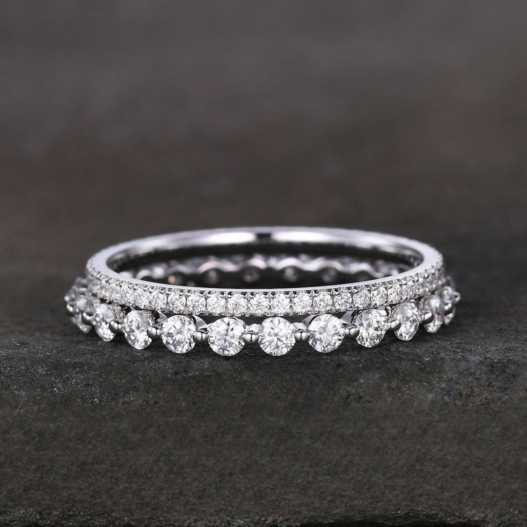 2MM Round Cut Moissanite Wedding Band Setd In Sterling Silver